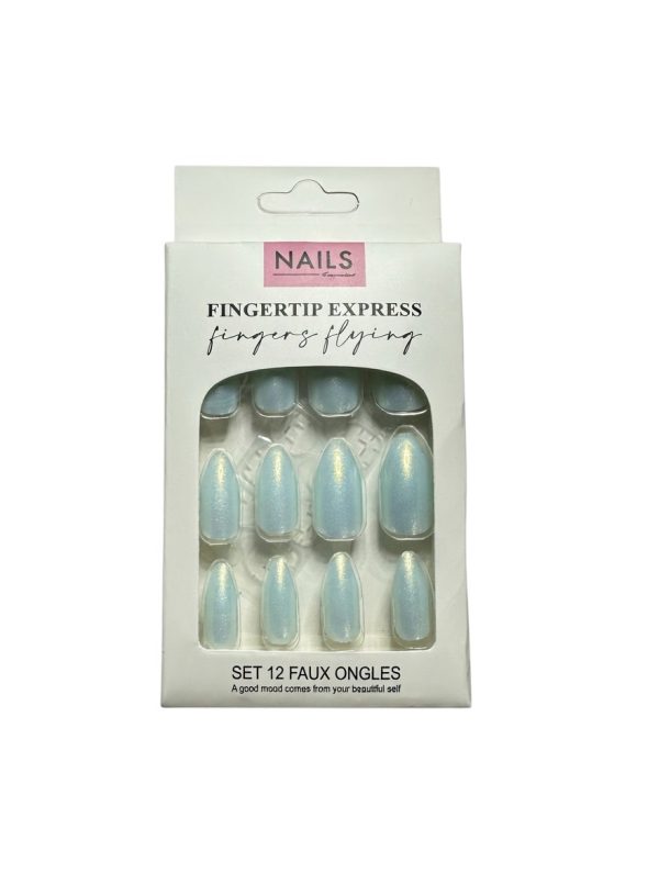 Create salon-quality nails at home with this Professional Nail Extension Kit. Perfect for nail art, manicures, and stylish nail extensions, this beauty set is ideal for beginners and professionals who love beautiful nails.